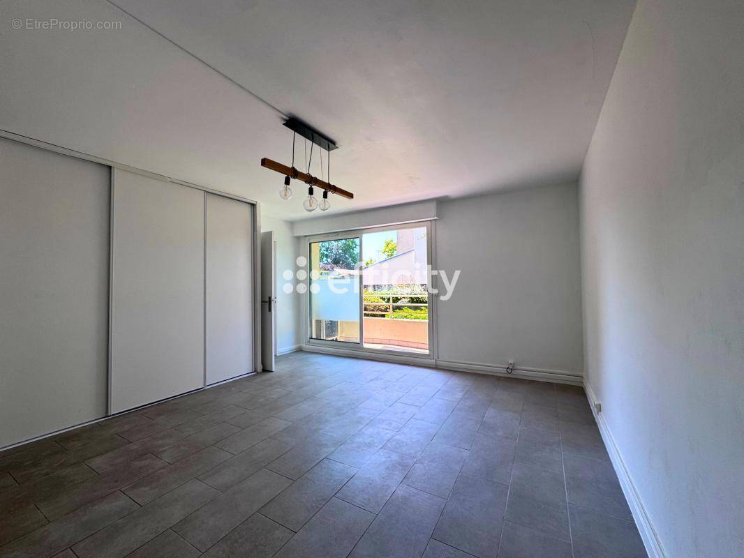 Appartement à RUEIL-MALMAISON