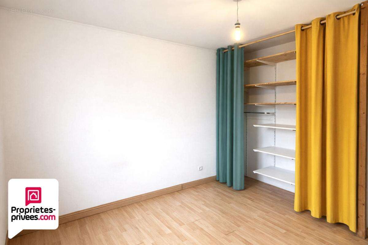 Maison à YVRE-L'EVEQUE