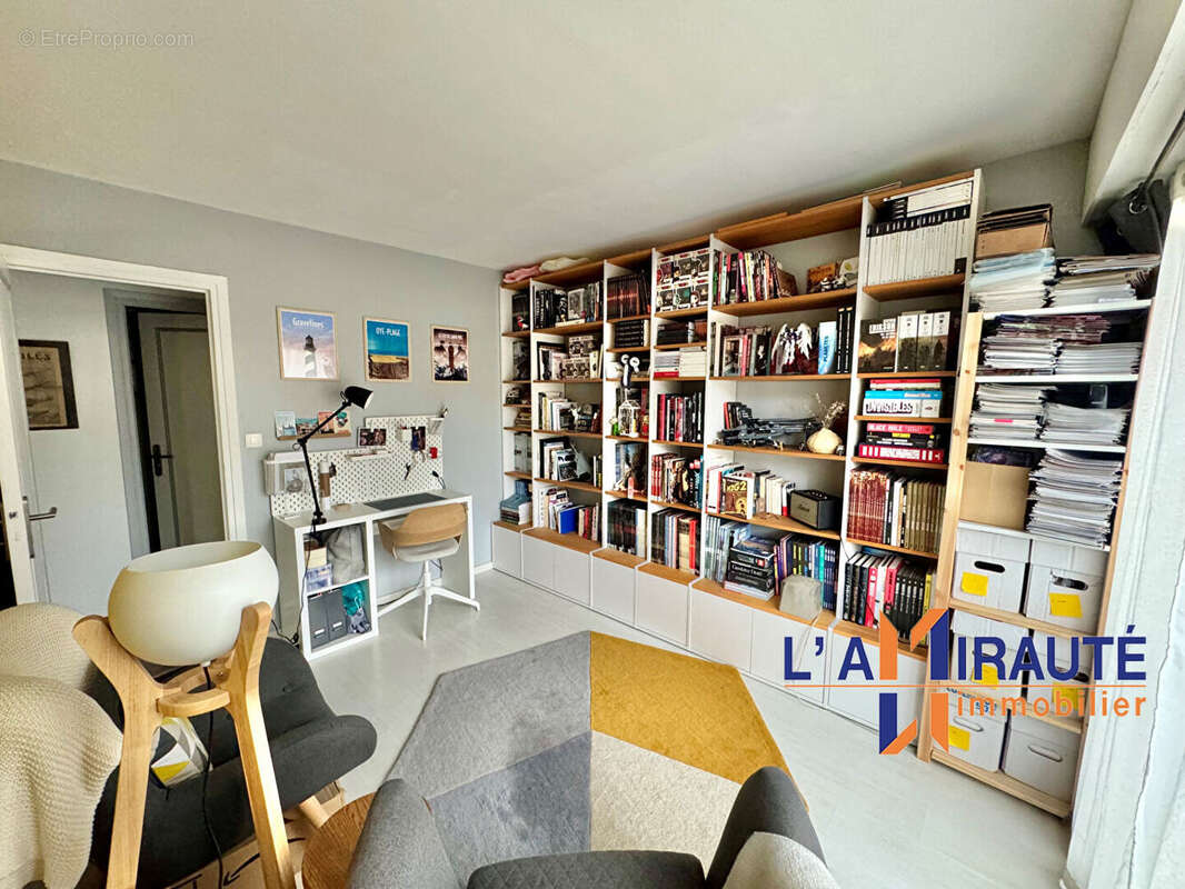Appartement à HOUILLES
