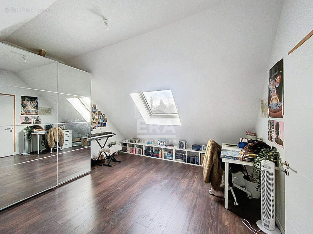 Maison à CHAUMONTEL