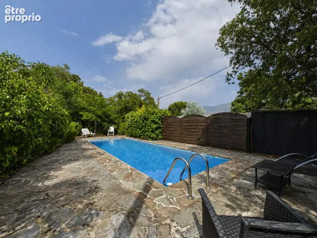 A vendre villa familiale de 176 m² avec piscine plaine de peri - photo 18