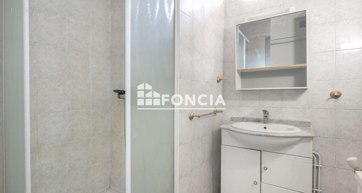 Appartement à FONTAINE