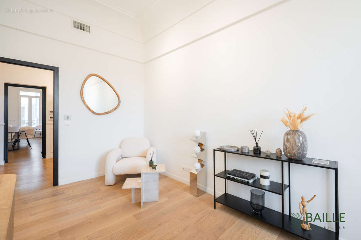 Commerce à MARSEILLE-6E