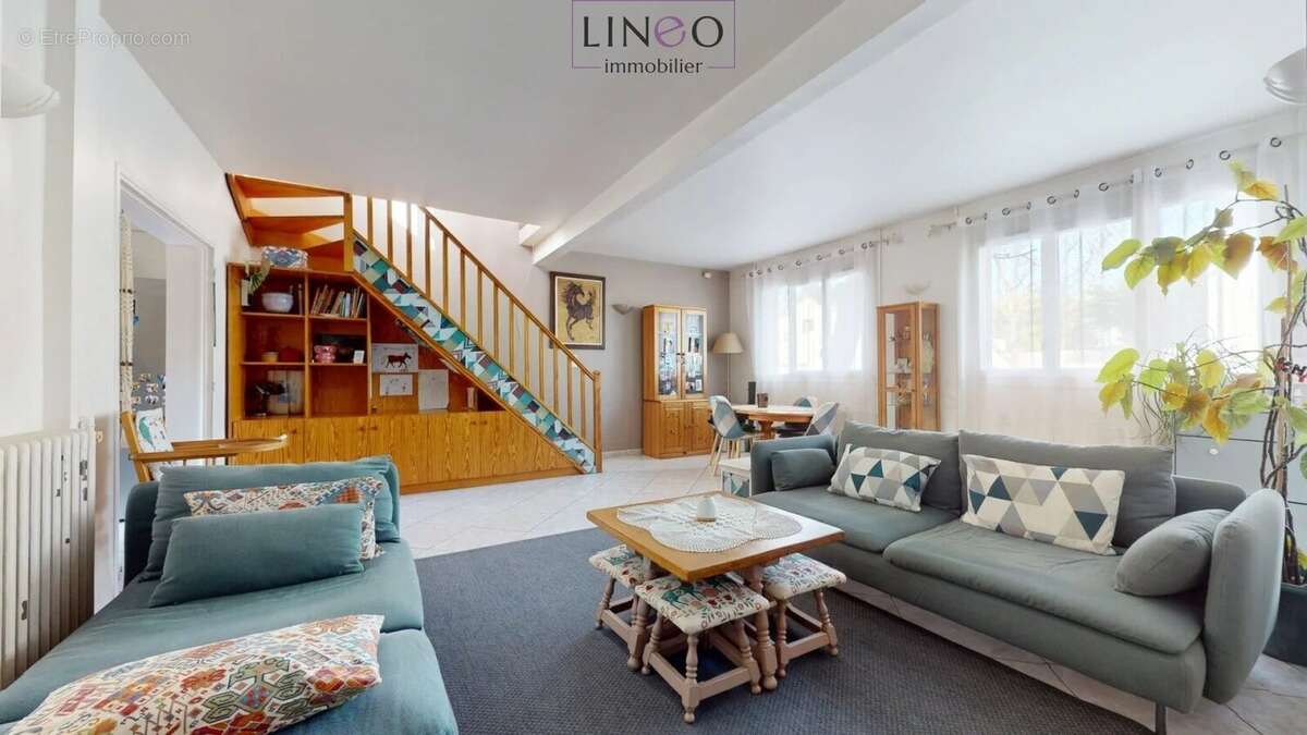 Maison à CHOISY-LE-ROI