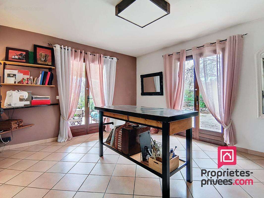 Maison à SAINT-MAXIMIN-LA-SAINTE-BAUME