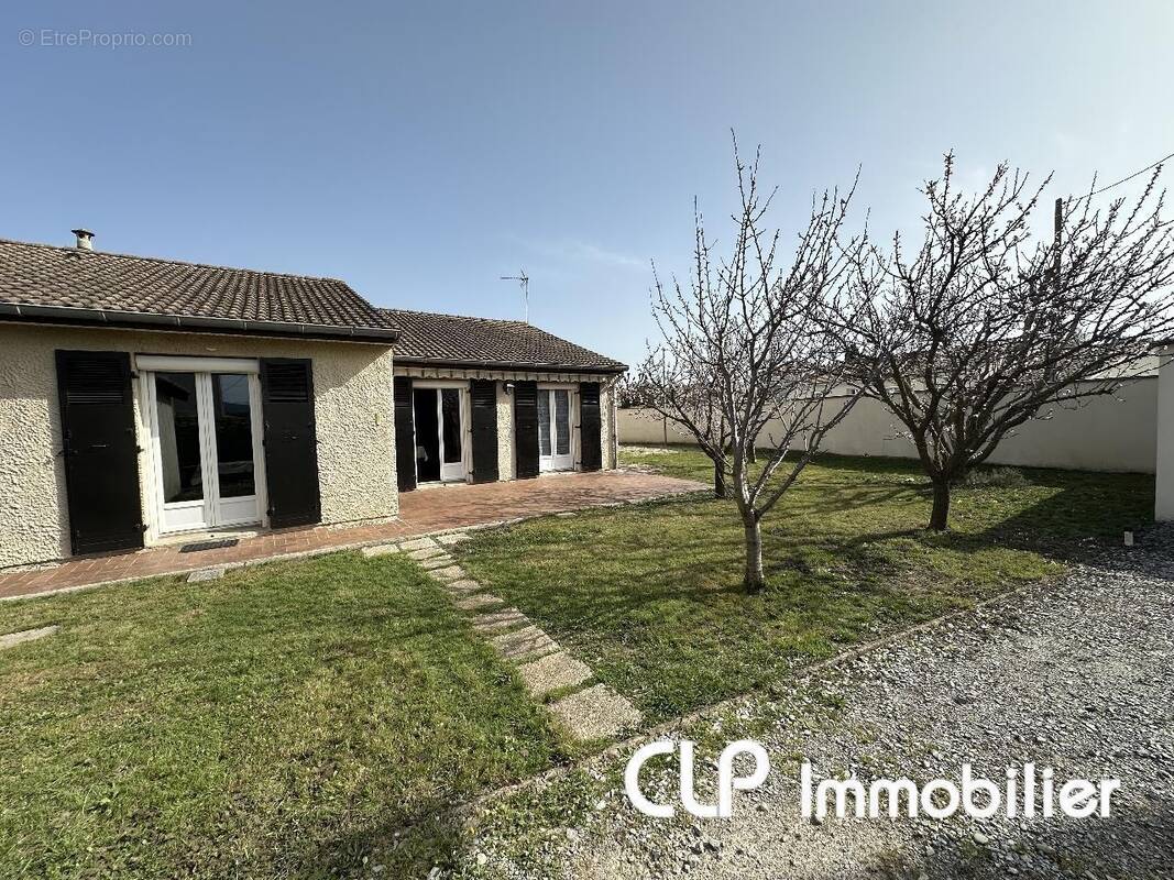 Maison à MONTELIMAR