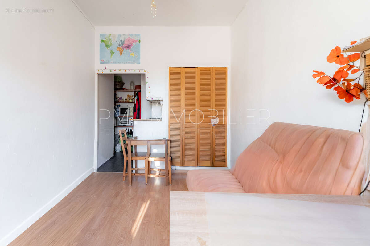 Appartement à MARSEILLE-1E