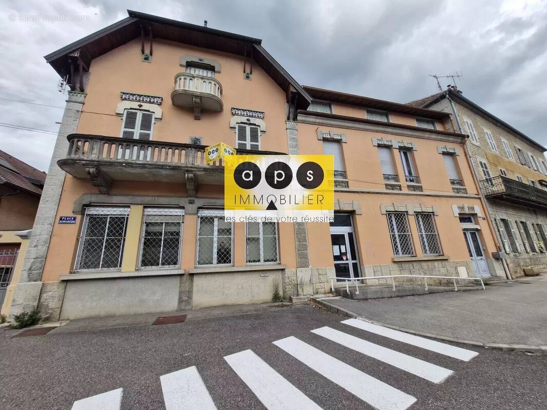 Appartement à SALINS-LES-BAINS