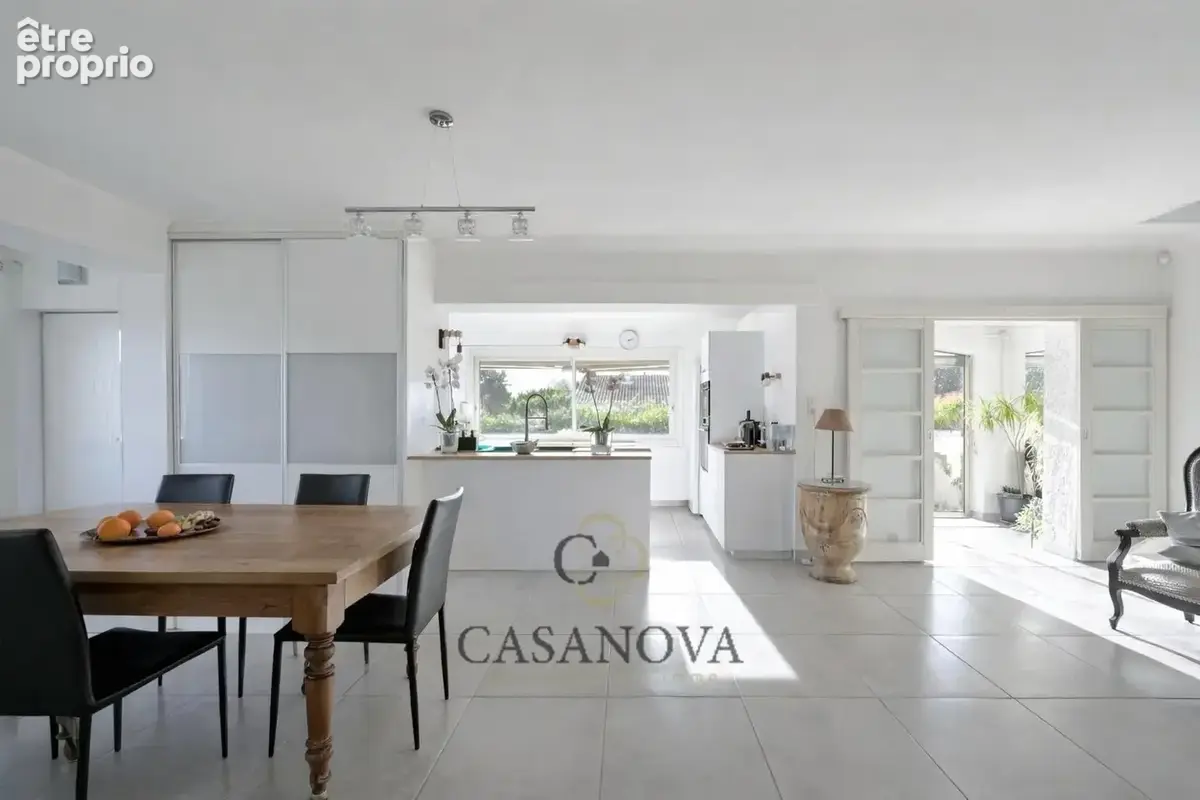 Maison familiale  5 chambres  Proche centre  Saint-Mathieu-de-Tréviers, Pic Saint-Loup - photo 3