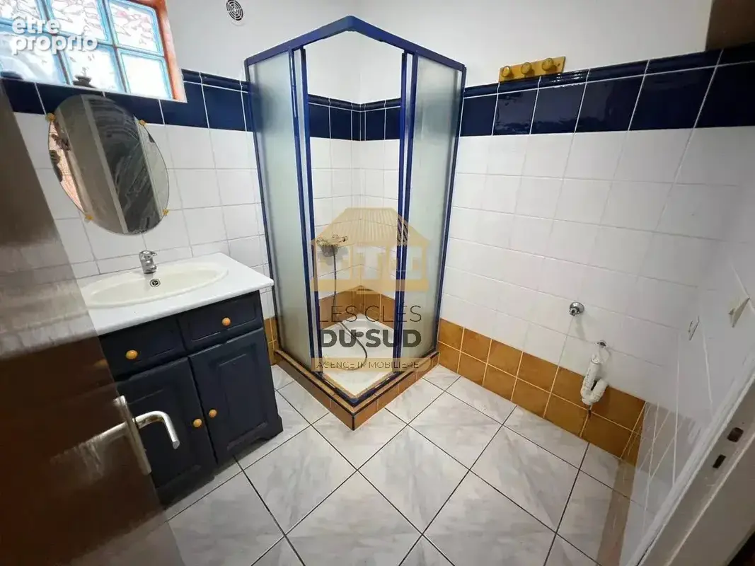 Saint-joseph – maison f4 avec double garage - quartier calme - photo 8