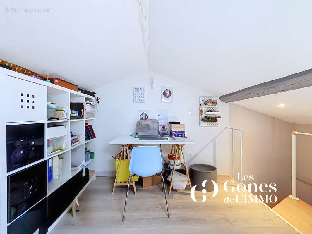 CRAPONNE   Appartement T4 Duplex de 97 m2 Carrez + 21 m2 utiles   Jardin, 2 parkings - photo 19