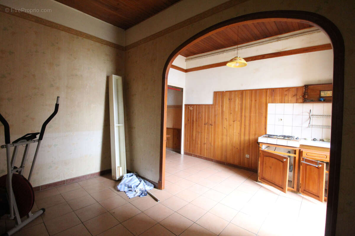 Maison à ROQUEFORT-SUR-SOULZON