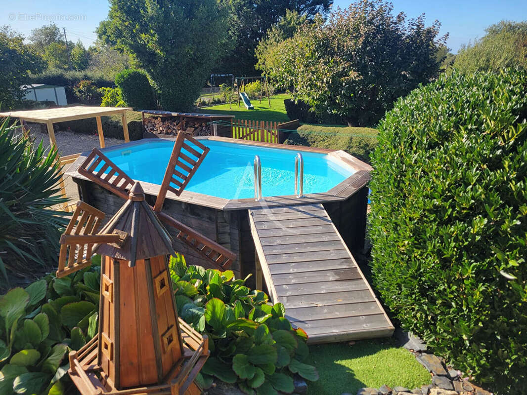 Maison à LA MEMBROLLE-SUR-LONGUENEE