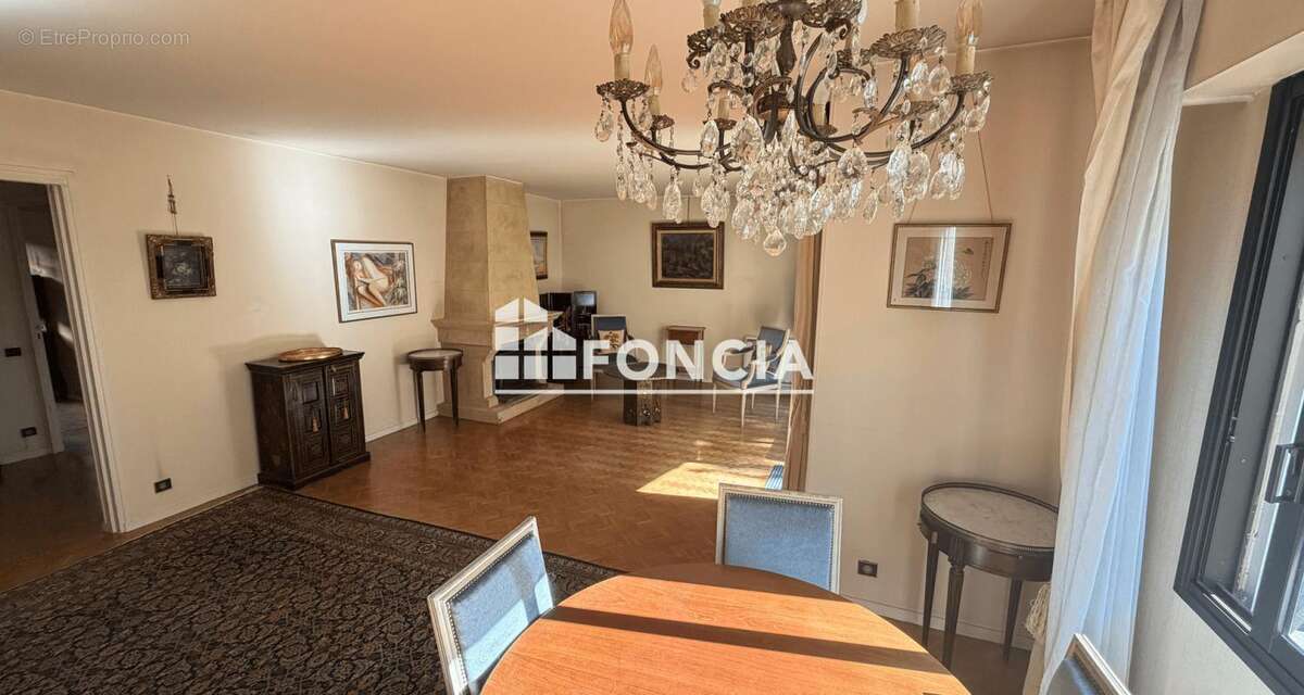 Appartement à BOURG-LA-REINE