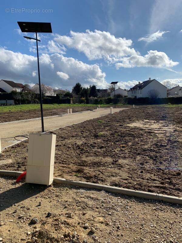 Terrain à MEZY-SUR-SEINE