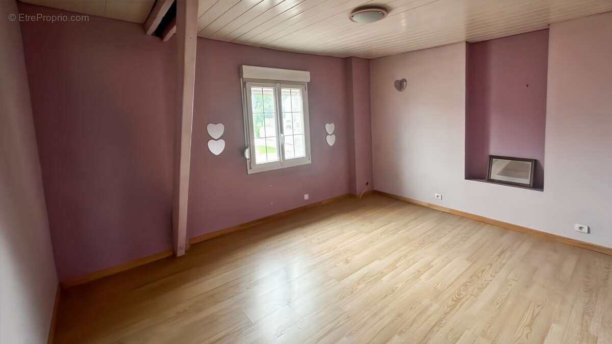 Maison à vendre 9 pièces JUNIVILLE (08) - photo 12