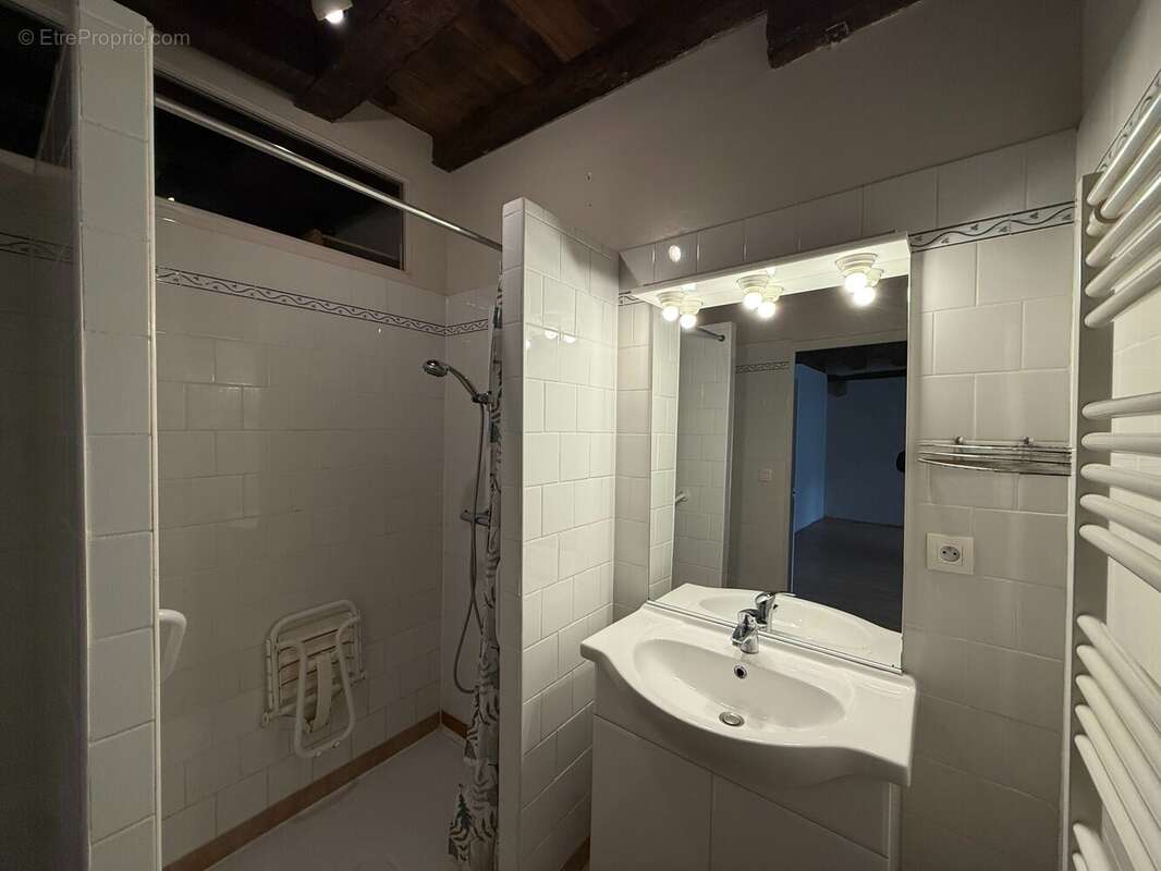 Maison à MONTGIVRAY