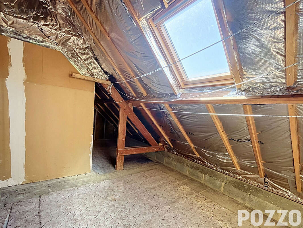 A vendre pavillon de 5 pieces (109 m2) a vire-normandie (14) - photo 10