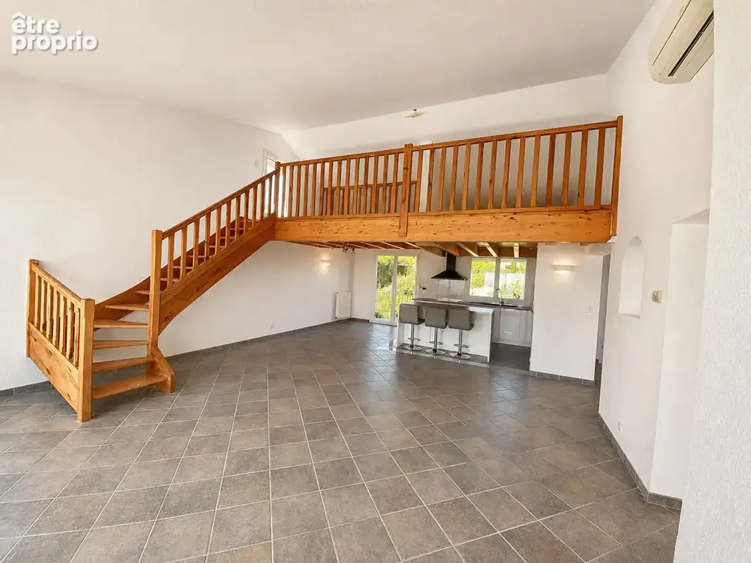 Villa de PLAIN PIED avec une VUE INCROYABLE et CAVE surprenante ! - photo 2