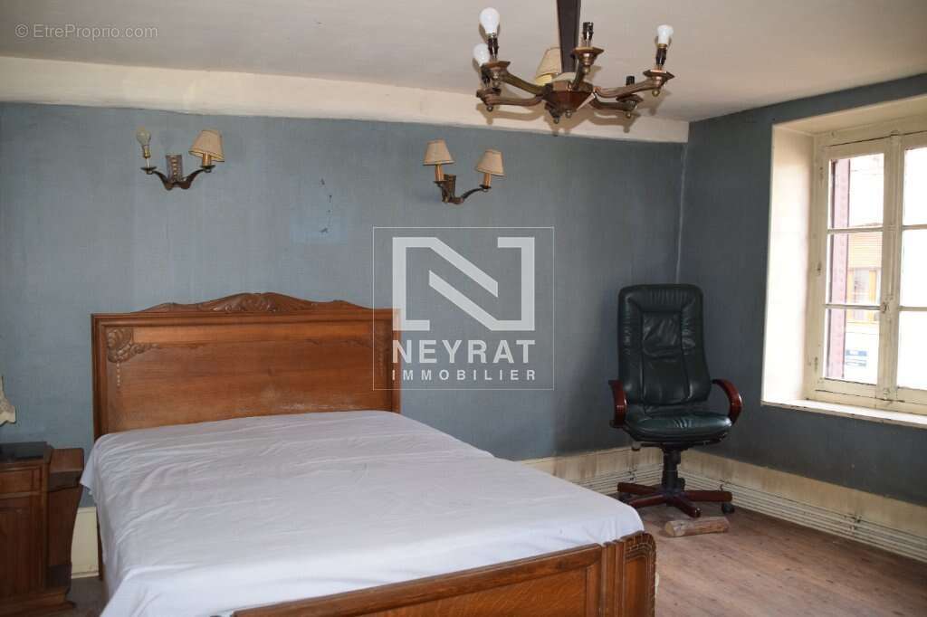 Maison à ARNAY-LE-DUC