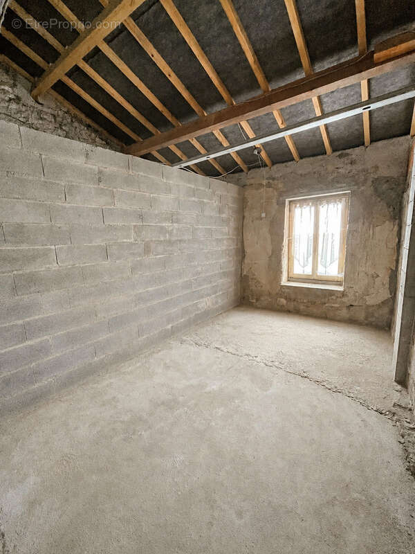 À VENDRE   Appartement avec cour et cave voûtée   Lessy 57160 - photo 6