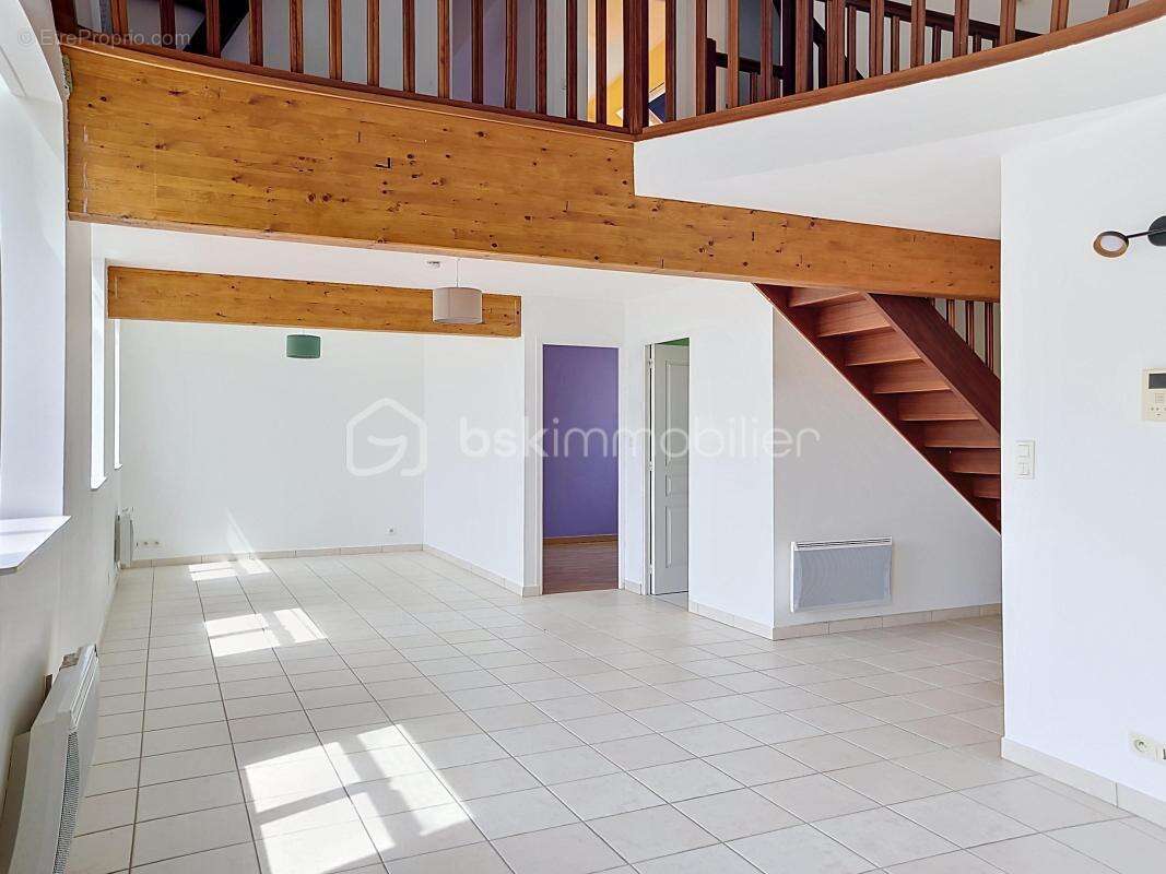 Appartement à EQUEURDREVILLE-HAINNEVILLE