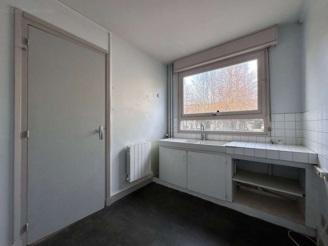 La Rochelle -  Appartement de type IV de 95,46 m² dans le quartier des écoles - photo 4