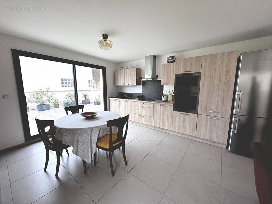 Appartement à GUILHERAND-GRANGES