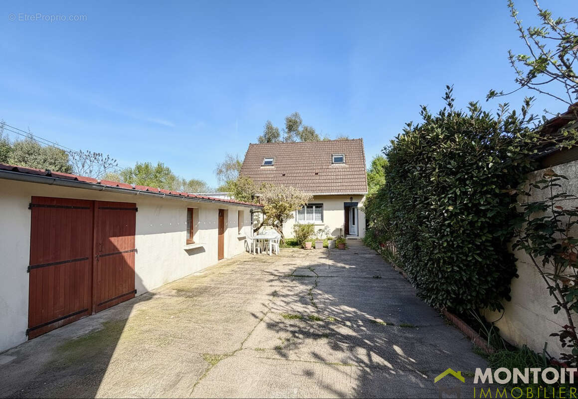 Appartement à THIAIS