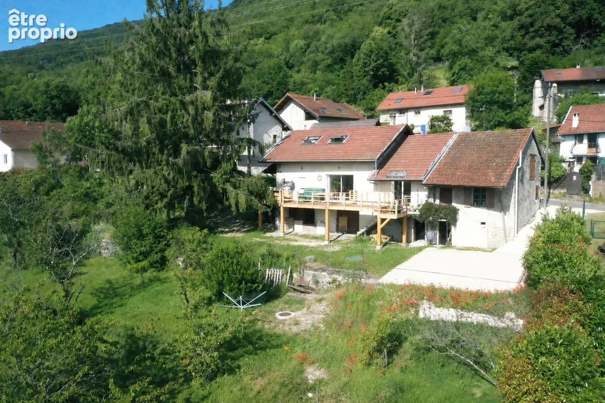 Maison rénovée de 90 m² habitable avec vue imprenable - photo 1