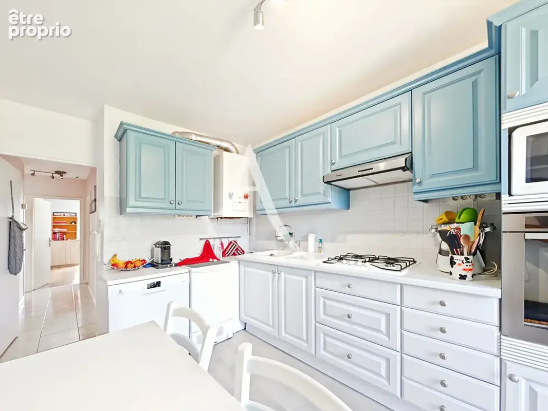 Appartement Bois D Arcy 4 pièces 81m2, 2 caves, 2 parkings - photo 1