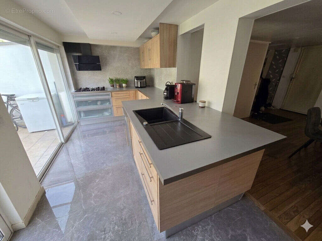 Maison à AULNAY-SOUS-BOIS