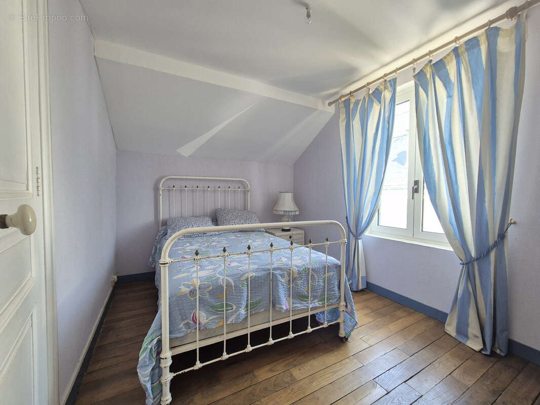 Maison à rénover avec fort potentiel et beau Terrain ! - photo 12