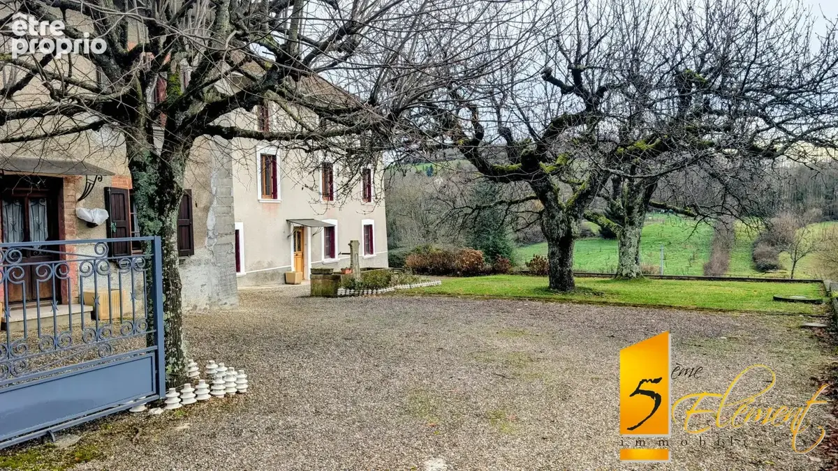 Maison 10 pièces 305 m² à vendre à Saint-Pierre-De-Bressieux (38870) - photo 4