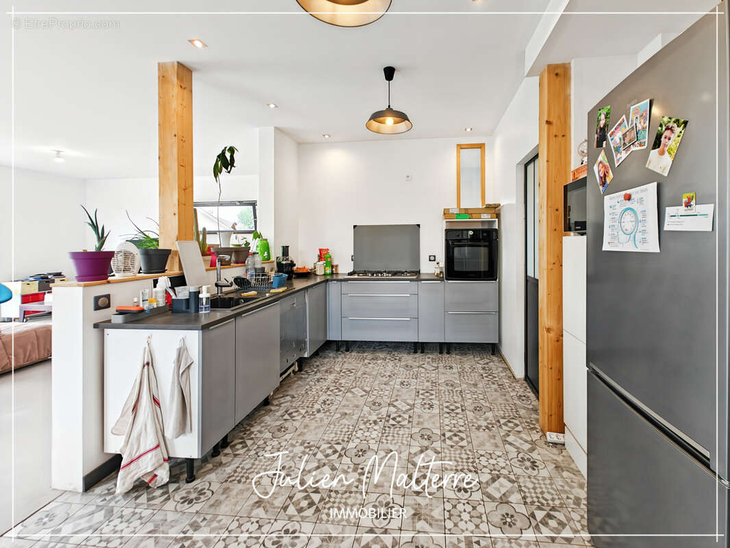 St-Just-St-Rambert, maison d'architecte 147 m², 4 chambres, garage double sur terrain de 985 m² - photo 11