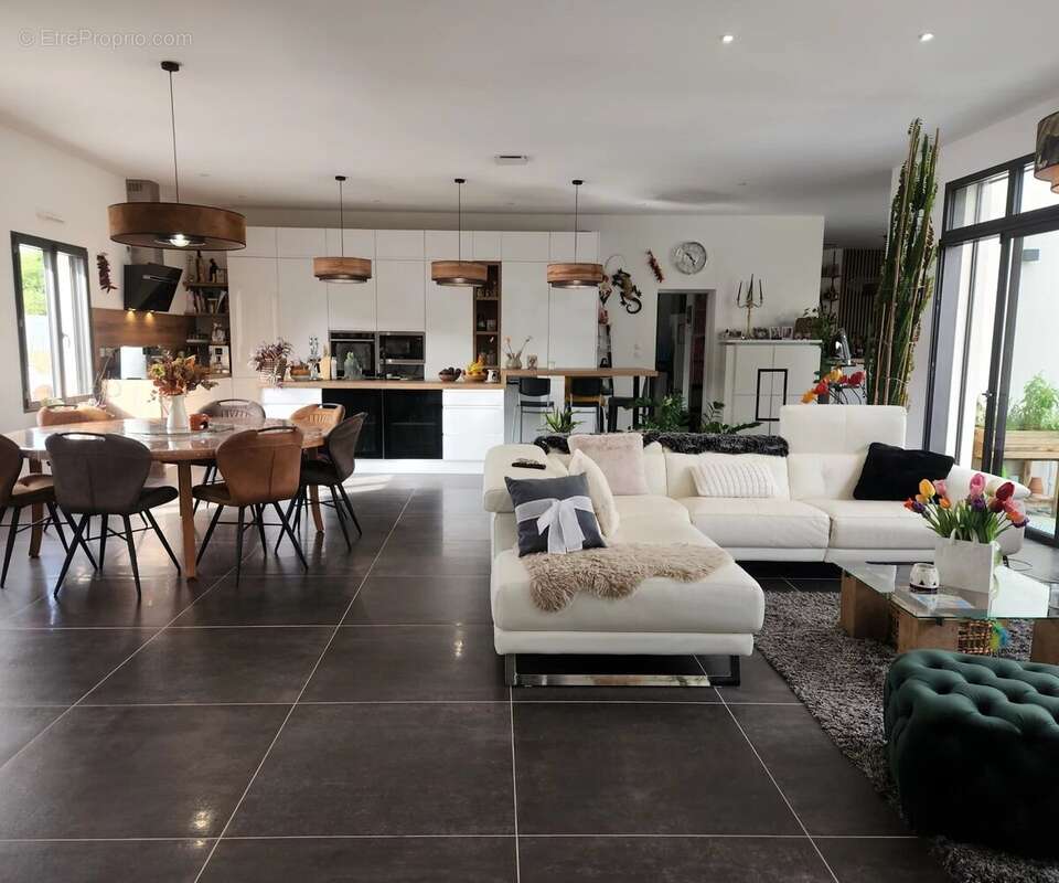 Maison à LIGNIERES-DE-TOURAINE