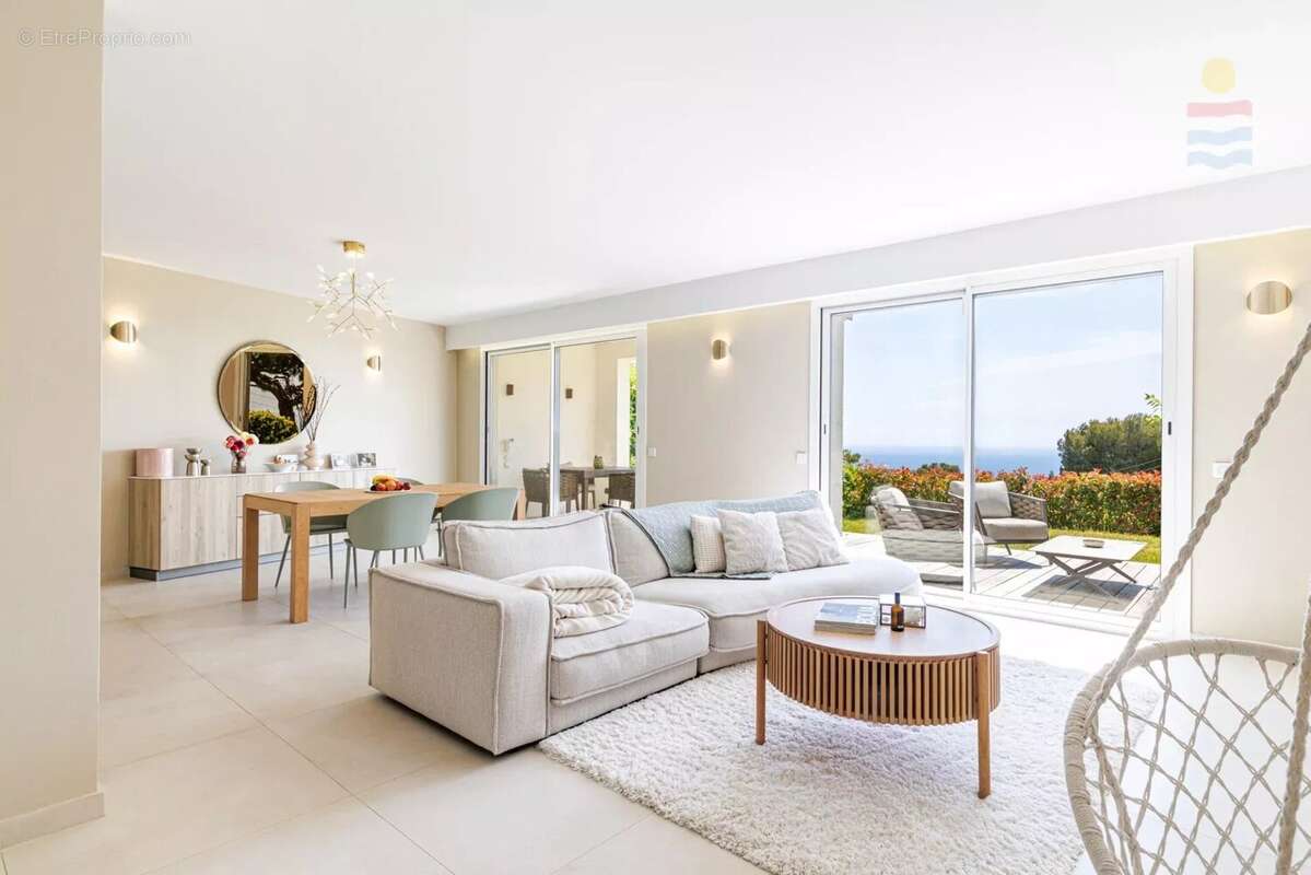 Appartement à VILLEFRANCHE-SUR-MER