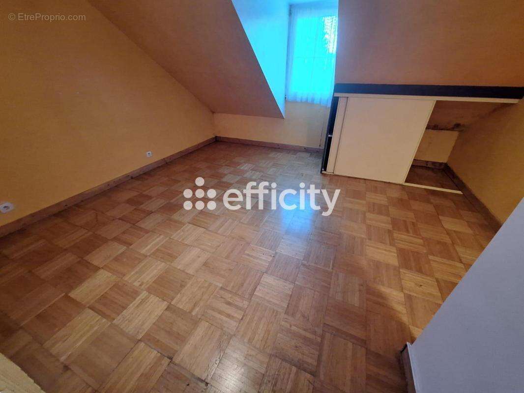 Maison à PARCE-SUR-SARTHE