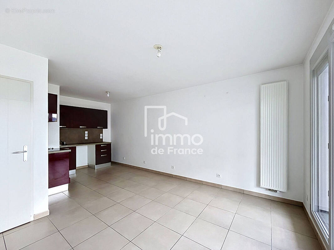 Appartement à VIRY