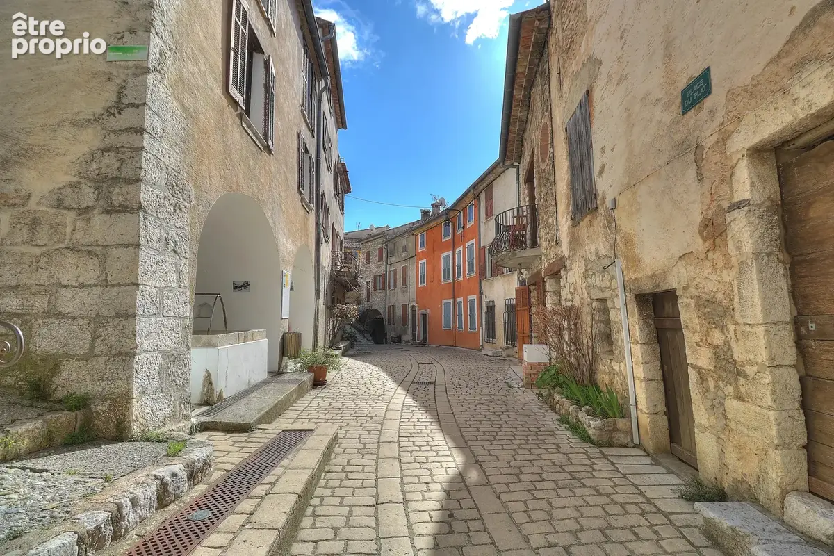 Charmante maison de village de 147 m² à Coursegoules - photo 13