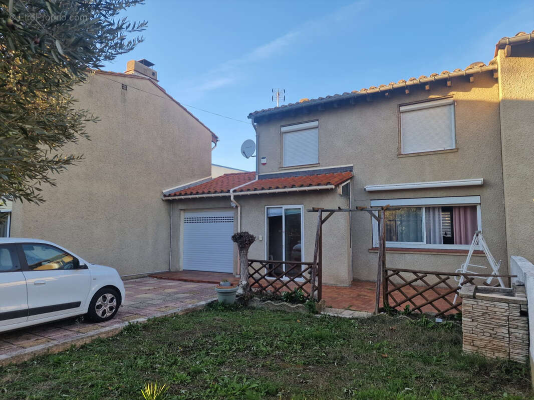 Maison à COURSAN
