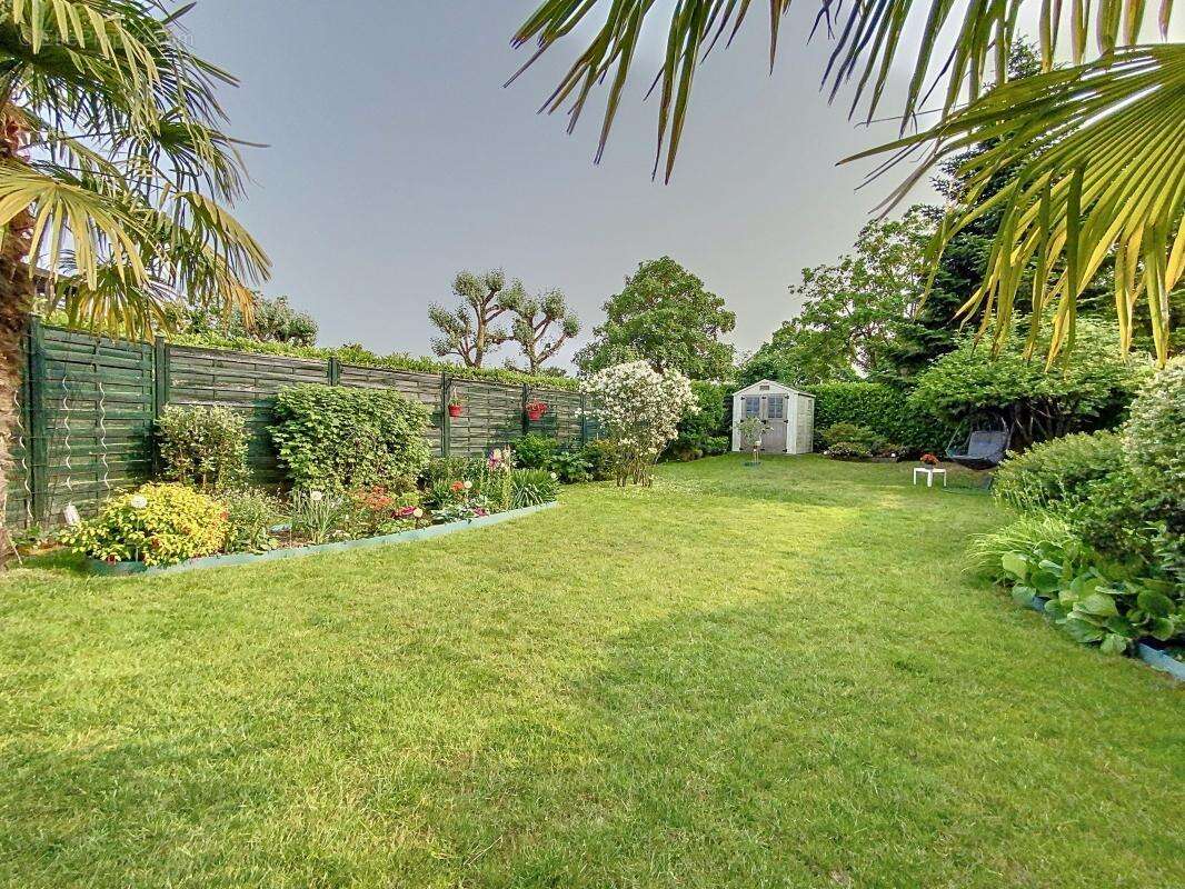 Maison à MONTIGNY-LE-BRETONNEUX