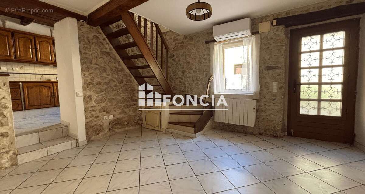 Maison de village en pierre, 50 m2 – Saint-Victor-La-Coste (Gard) - photo 3