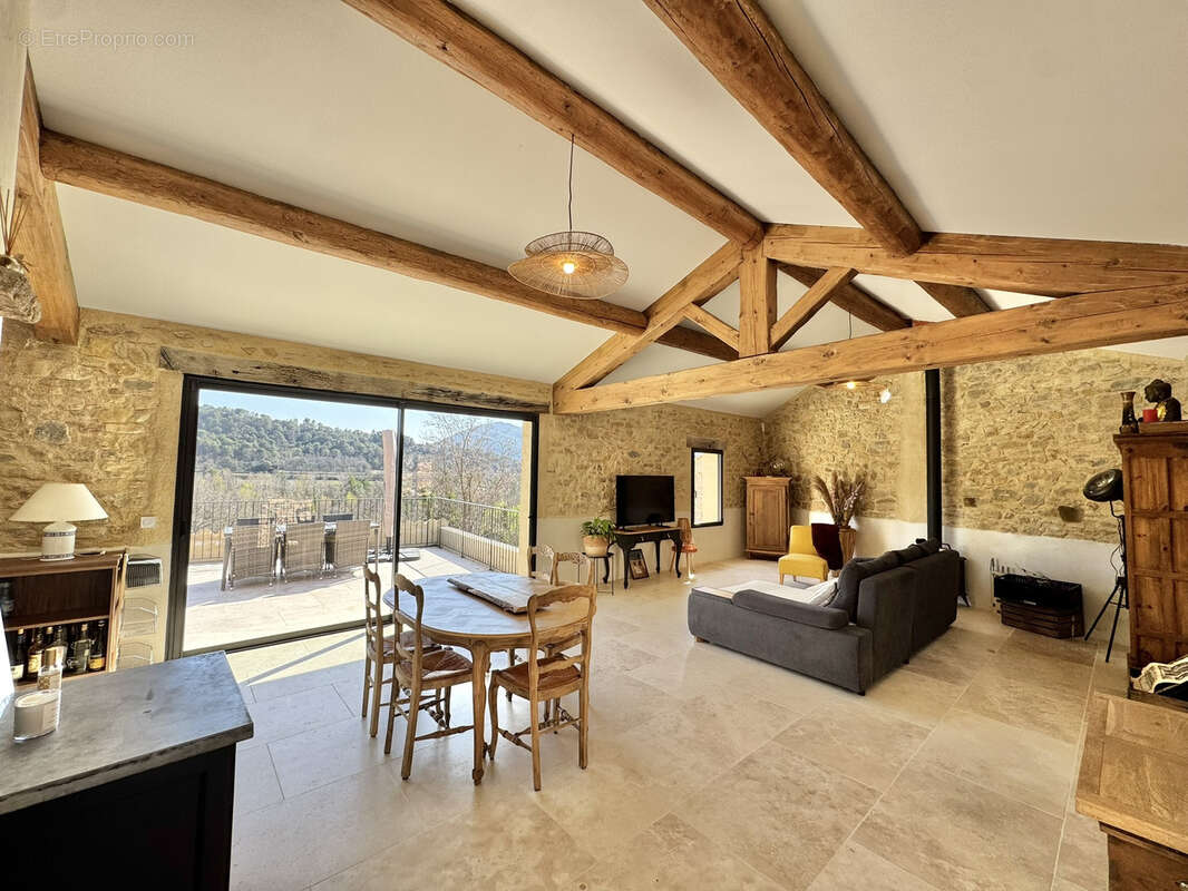 Maison à VAISON-LA-ROMAINE