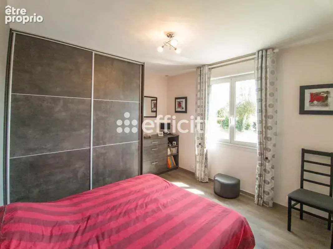Maison 124 m² à Saint-Lo  - photo 9
