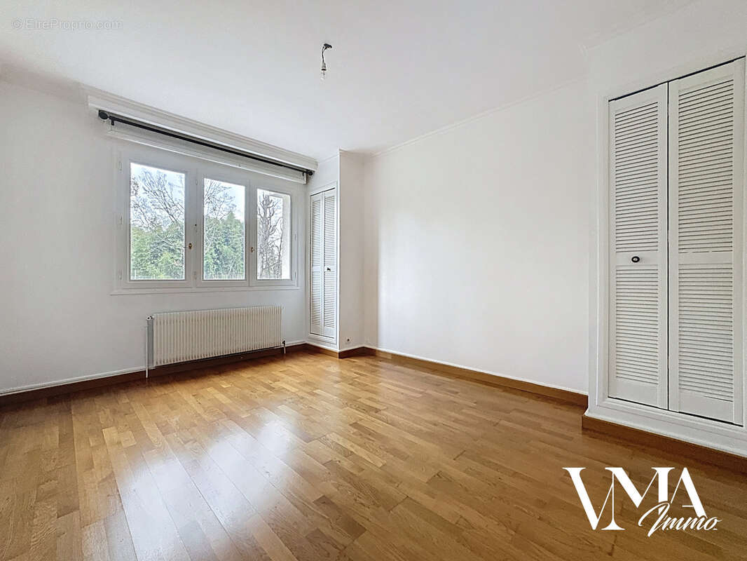 Appartement à LES CHERES