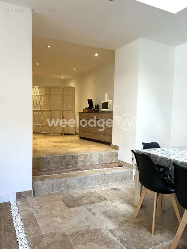Appartement à L'ISLE-SUR-LA-SORGUE