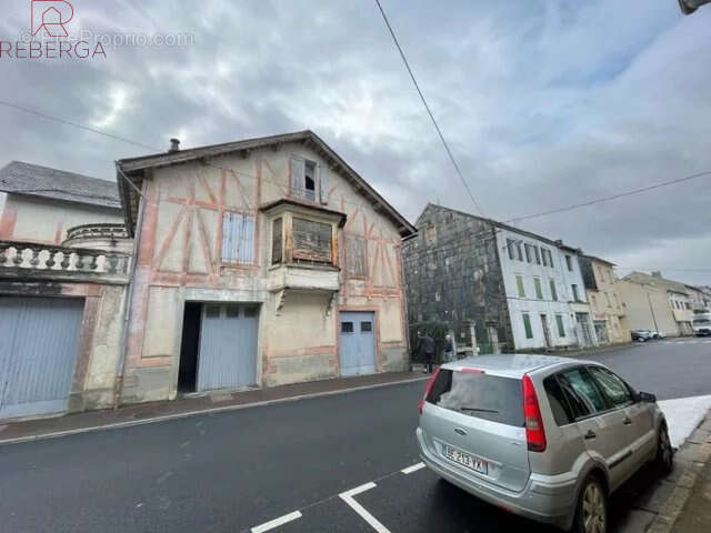 Maison à LACAUNE
