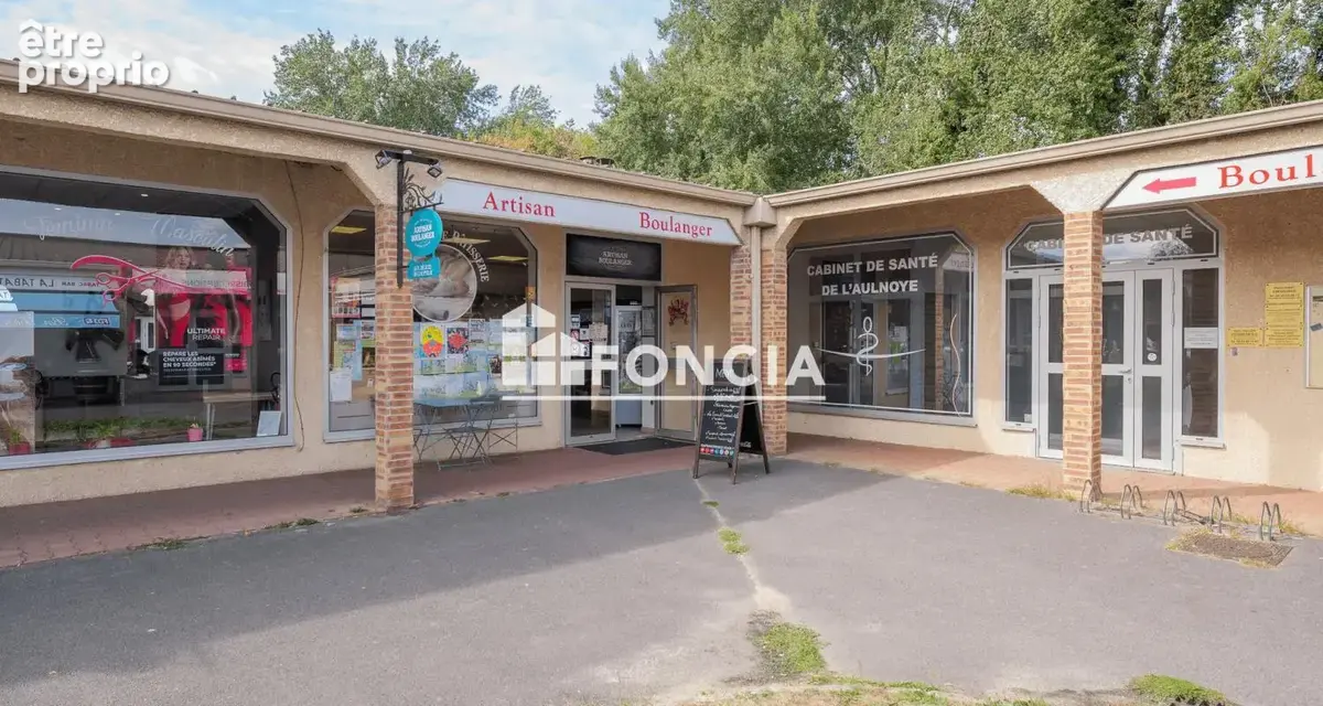 Commerce à COUPVRAY