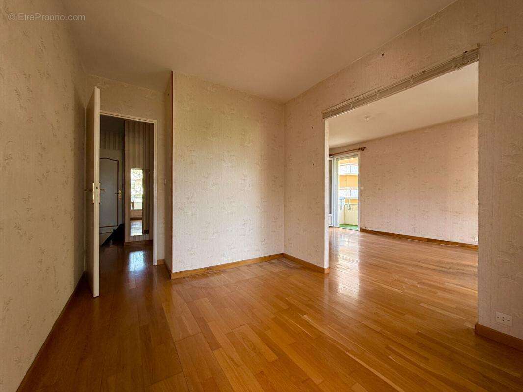 Appartement à HEROUVILLE-SAINT-CLAIR